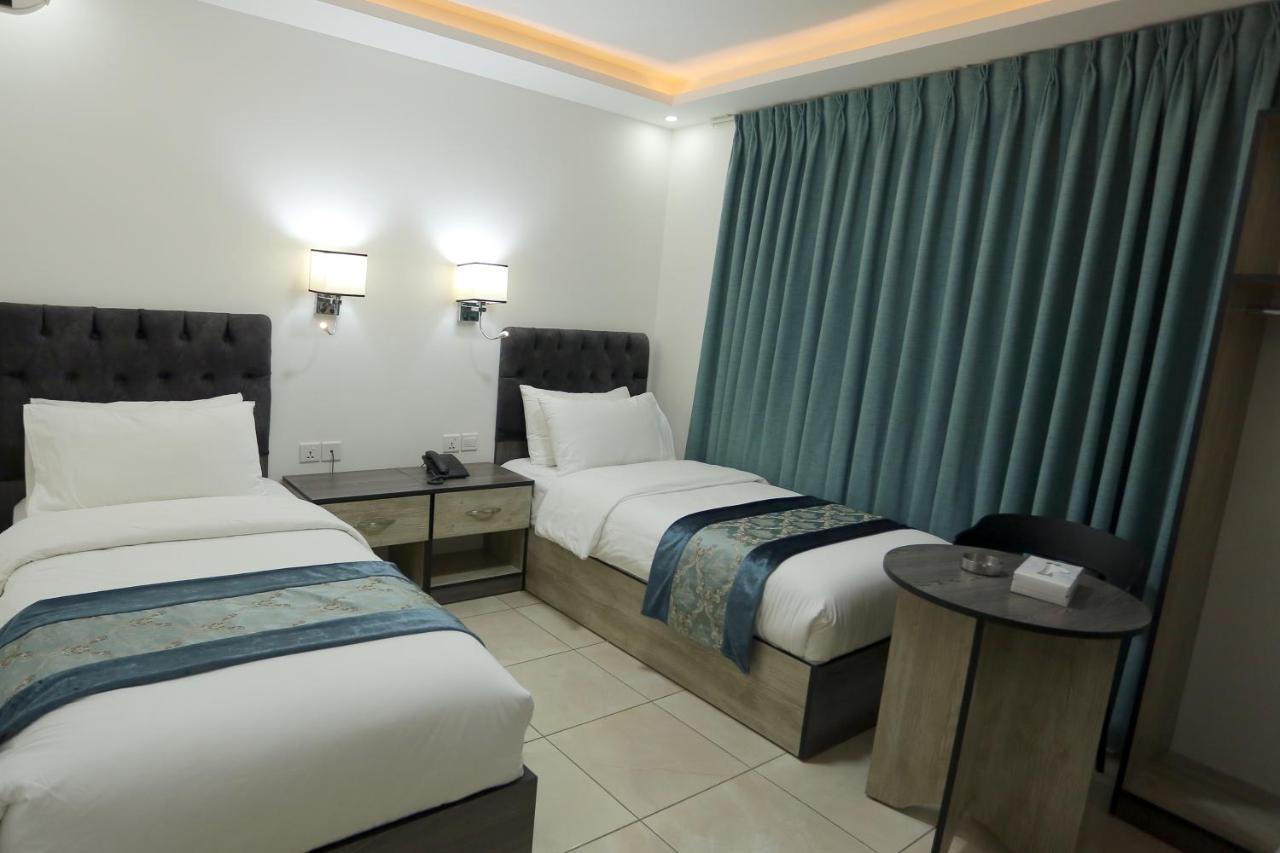 Down Town Hotel Akabe Dış mekan fotoğraf